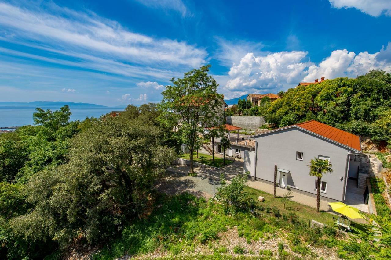 Apartment Piano Rijeka Exterior photo